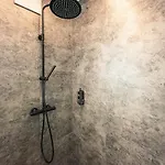 Διαμέρισμα Loft Mit Kueche I Self Check-in I Parkplatz I Wifi I Crest Housing *