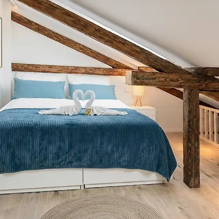 Loft Mit Kueche I Self Check-in I Parkplatz I Wifi I Crest Housing Appartement *