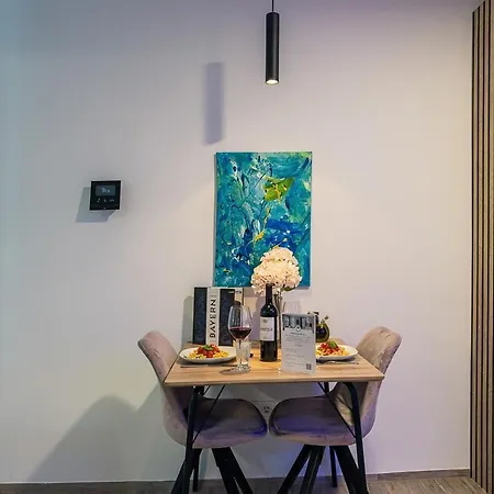 Crest Riverside Lofts I Kueche I Parken I Self Checkin I Wifi * Passau